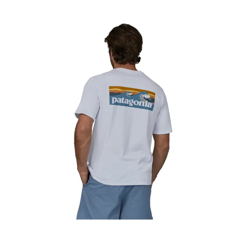 patagonia tshirt com bolso boardshort